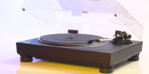 Best Direct-Drive Turntables [Top Picks]